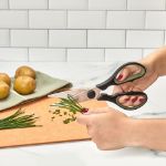 Picture of Elements Kitchen Shears with Sheath Thyme/Black